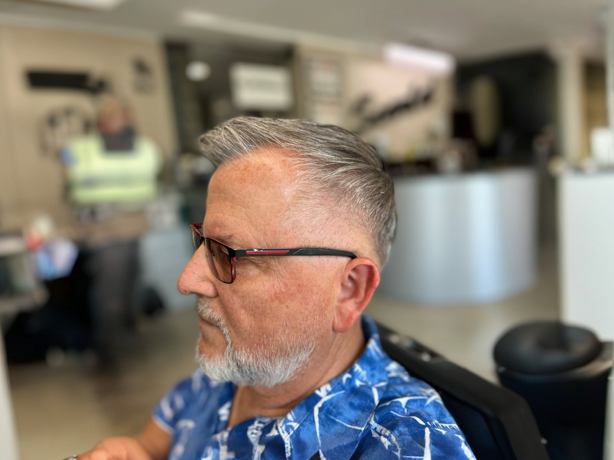 Strzyżenie męskie z brodą